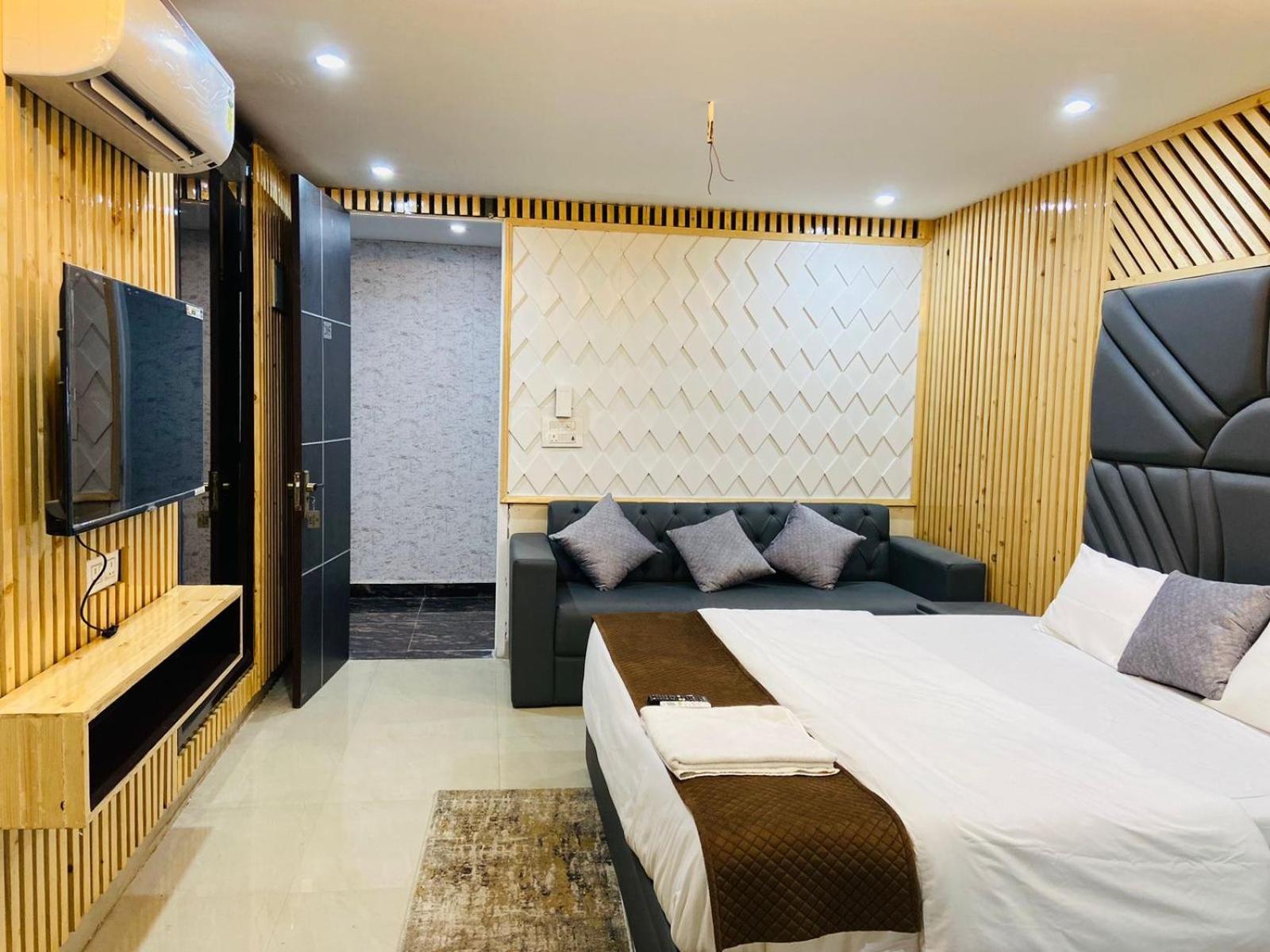 Bob Adventures Hotel Dehradun Exterior photo